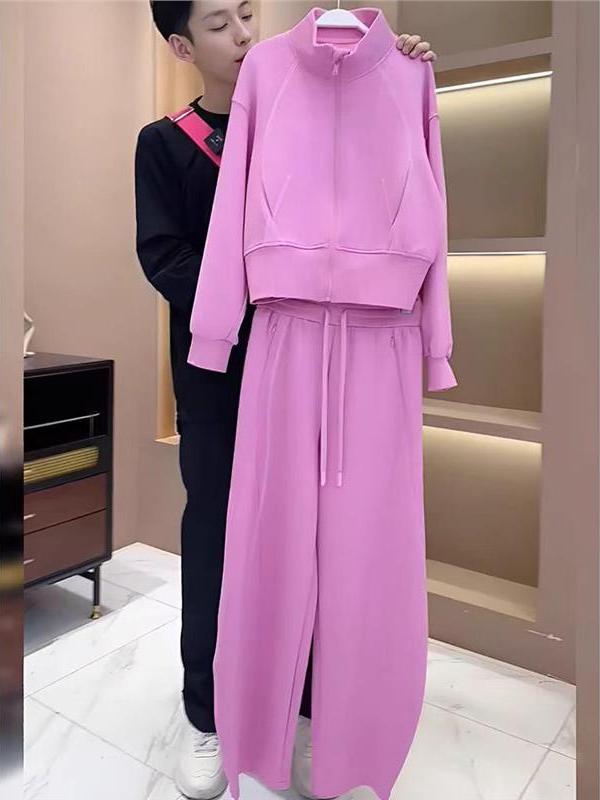 طقم ملابس رياضية أنيق للنساء م - مراجعة Women Fashion Over The Years وسعره